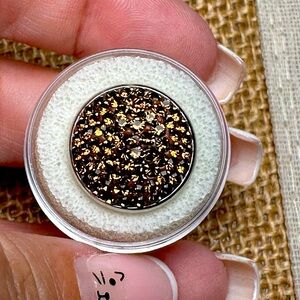 Magnolia and Vine 18mm Original Smoked Topaz Dazzle Snap